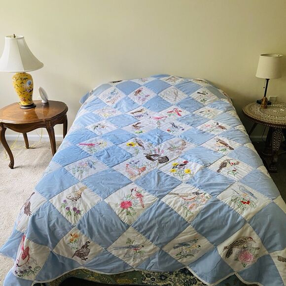 Vintage Handmade Quilt 90x70" Embroidered State Birds Patchwork Blue Cottagecore - Picture 1 of 13